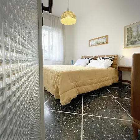 Appartement Sulle Vie Delle Cinque Terre, Nel Centro Storico Di Spezia! La Spezia