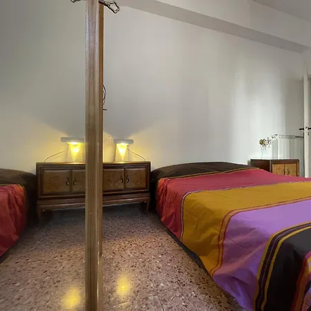 Appartement Sulle Vie Delle Cinque Terre, Nel Centro Storico Di Spezia! La Spezia